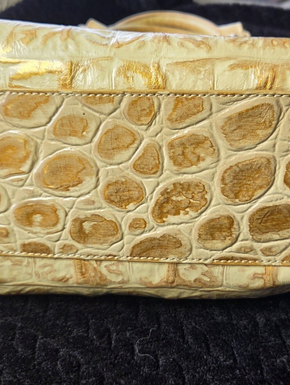 Brahmin "Elisa"  Croc-Embossed Leather Shoulder Bag with Gold Hardware GUC - Picture 6 of 15
